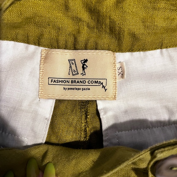 Fashion Brand Company Shorts XS - Picture 3 of 3